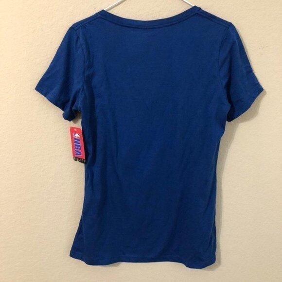 Detroit Pistons Shirt Blue Short Sleeve Basketball - Picture 5 of 5